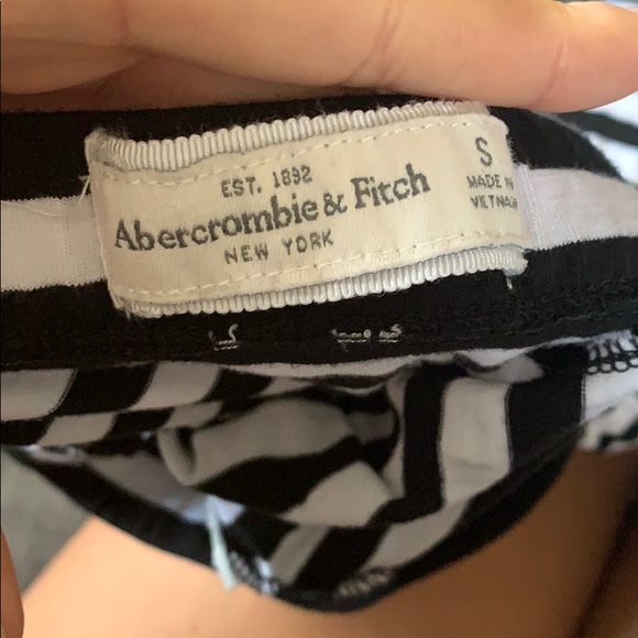 Abercrombie & Fitch Black & White Maxi Skirt - Picture 2 of 2